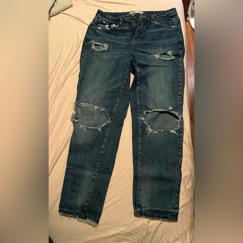Garage ripped jeans